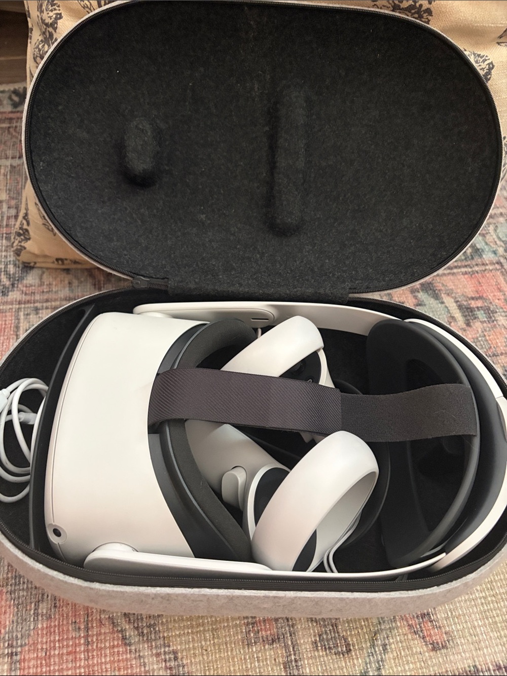 Meta Quest 2 128GB VR Headset + Carrying Case - Factory Reset